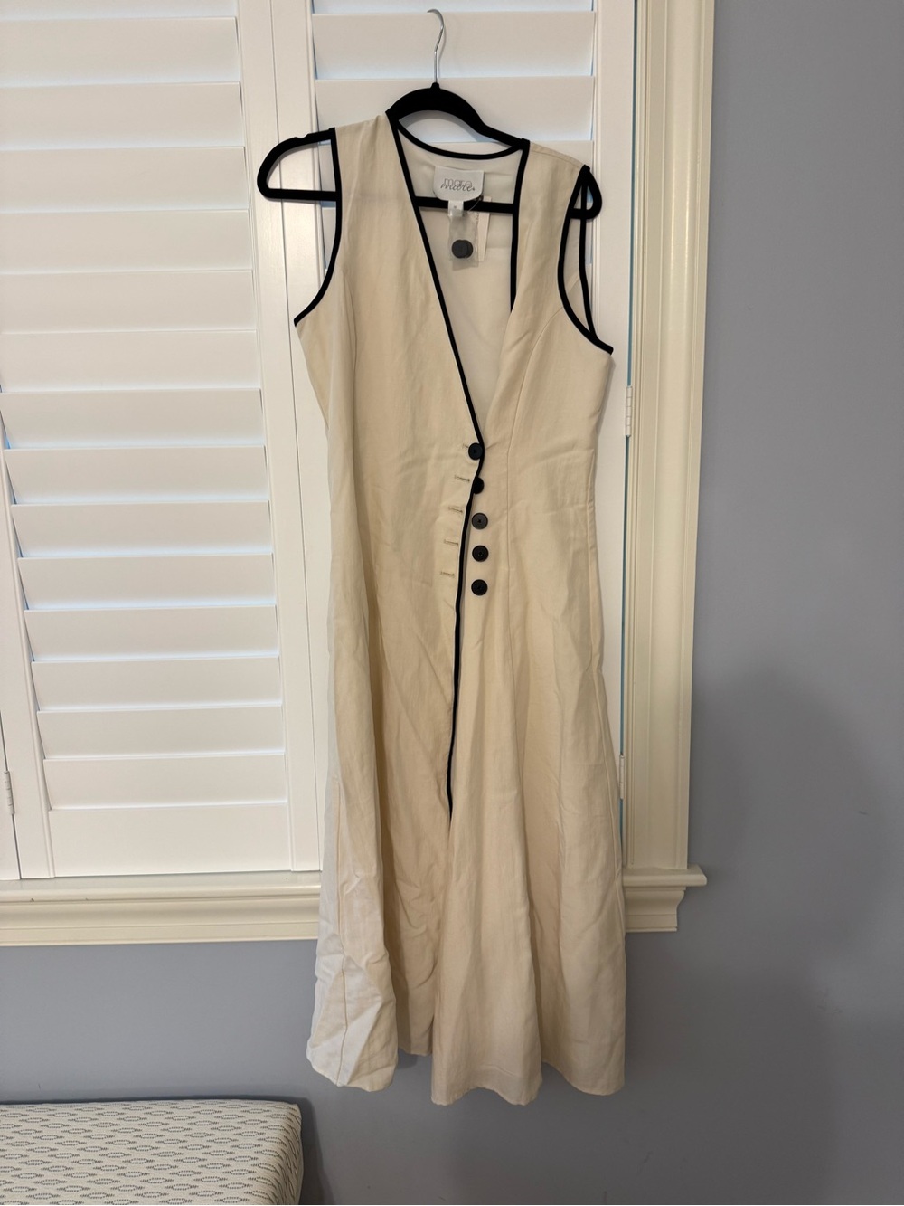 Mare Mare Sleeveless Cream Midi Dress with Black Piping